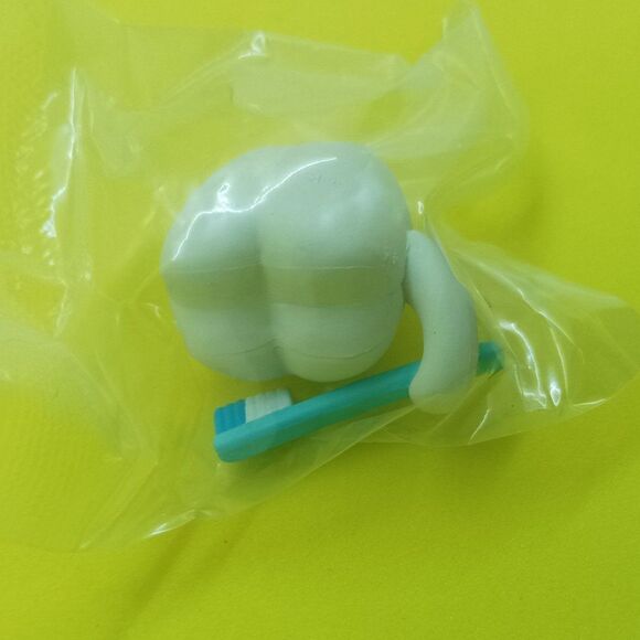 Teeth brushing itself figurine - Picture 5 of 7